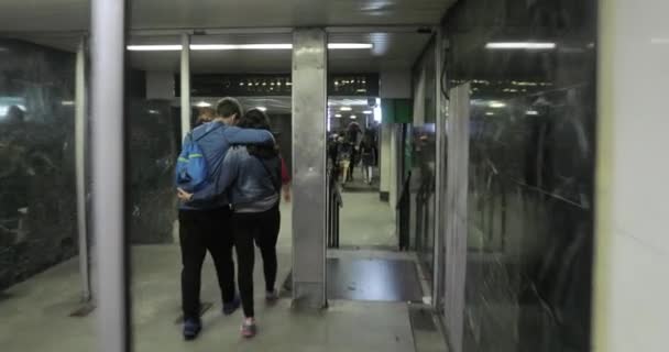 Eventails dans le métro de Moscou — Video