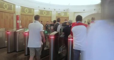 Futbol taraftarları Metro