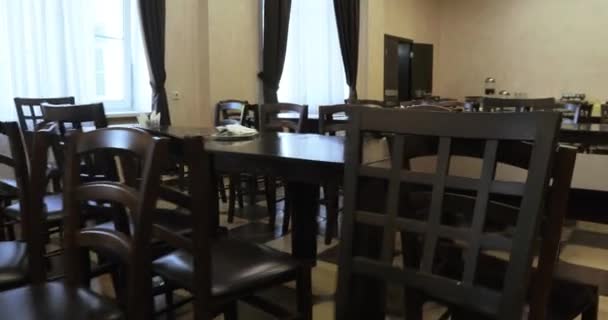 Dining room with tables and chairs — Stock Video