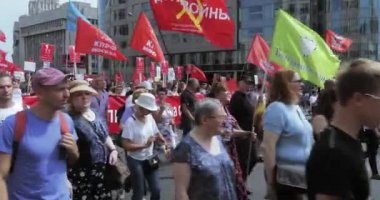 Yetiştirme karşı toplantı kabul etti