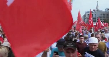 Yetiştirme karşı toplantı kabul etti