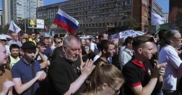 Libertariërs rally tegen verhoging van pensioenen — Stockvideo