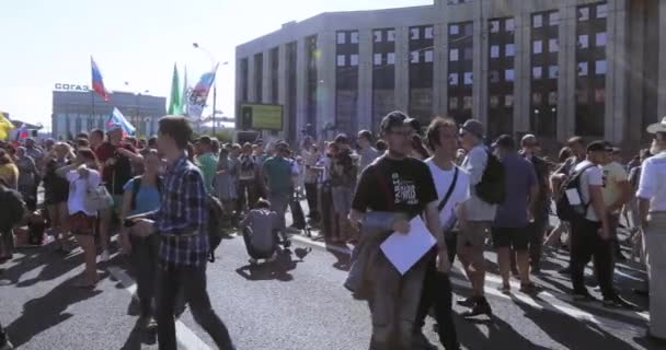 Libertariërs rally tegen verhoging van pensioenen — Stockvideo