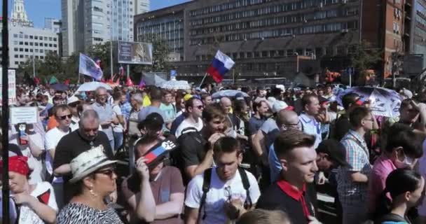 Libertariërs rally tegen verhoging van pensioenen — Stockvideo