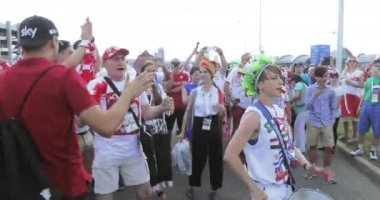 Maçtan önce müzisyenler