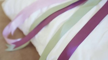 Düğün buket yastık üzerinde