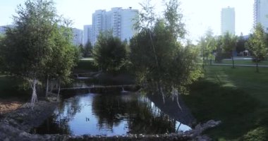Art arda sıralı gölet Park