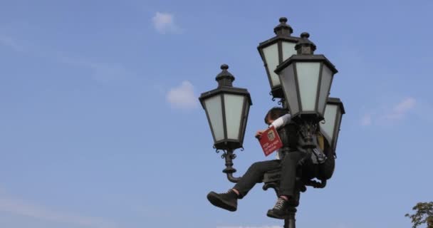 Manifestación no autorizada contra la reforma de pensiones — Vídeos de Stock