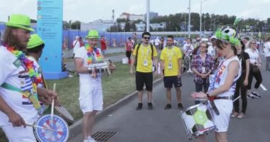 Maçtan önce müzisyenler