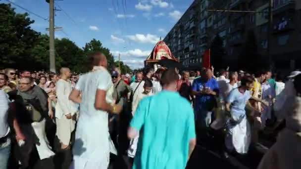 Ratha Yatra nella città di Dnepr — Video Stock
