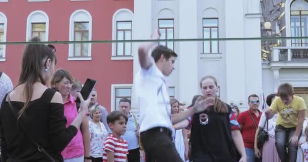 Spielplatz für Gleichgewicht — Stockvideo