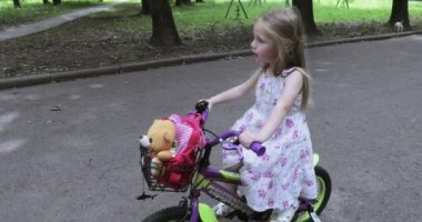 Bisiklete binmeyi öğrenmek