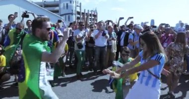 Maçtan önce müzisyenler