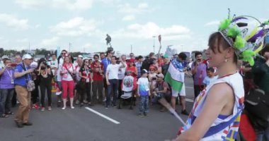 Maçtan önce müzisyenler