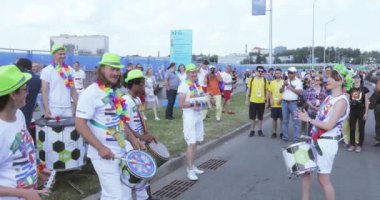 Maçtan önce müzisyenler