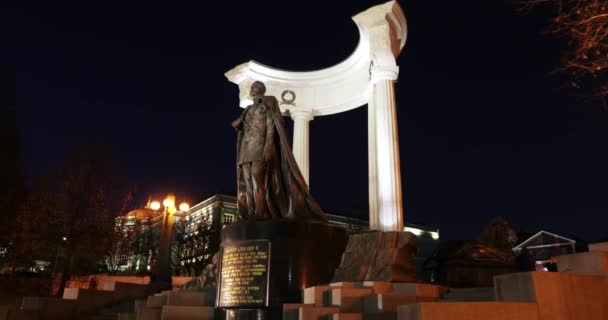 Monument à Alexandre II — Video