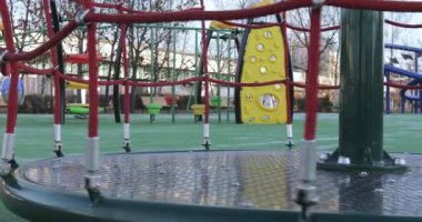 Park atlıkarınca dönüşü