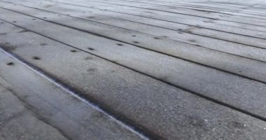 Frost ahşap kurullarında