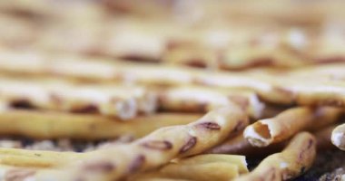 Toplu olarak tatlı saman