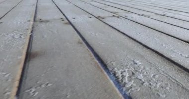 Frost ahşap kurullarında