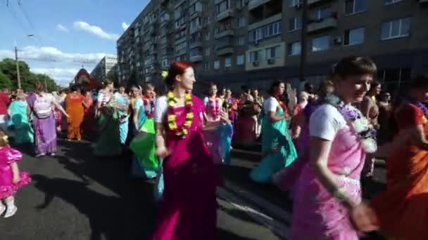 Ratha Yatra w mieście Dniepr — Wideo stockowe