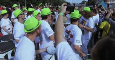 Maçtan önce müzisyenler