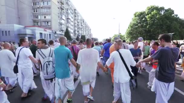 Ratha Yatra w mieście Dniepr — Wideo stockowe