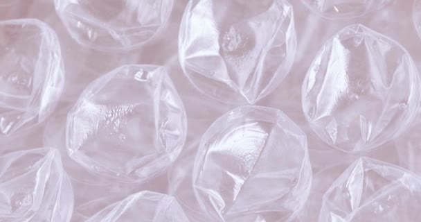 Обертывание пленки пузырьками — стоковое видео