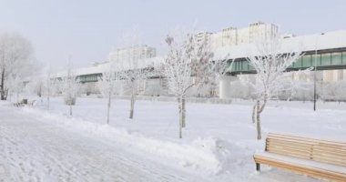 karla kaplı Şehir Parkı