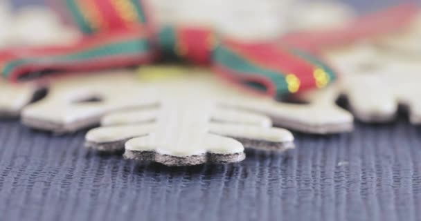 Flocon de neige décoratif avec un arc 