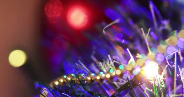 Luces en el árbol de Navidad — Vídeos de Stock