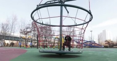 Park atlıkarınca adam döndürme