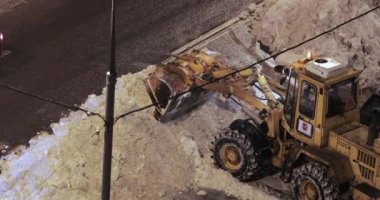 Kar temizleme traktör