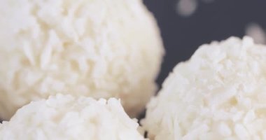 Hindistan cevizi gevreği şeker