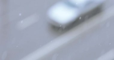 yolda kar yağışı