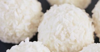 Hindistan cevizi gevreği şeker