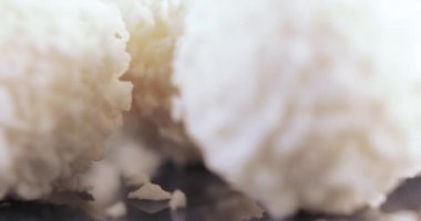 Hindistan cevizi gevreği şeker