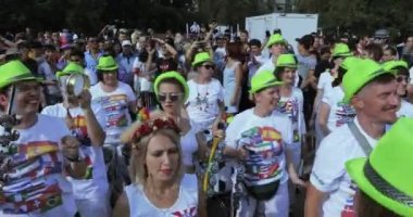 Maçtan önce müzisyenler