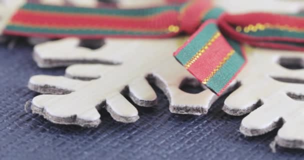 Flocon de neige décoratif avec un arc 