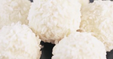 Hindistan cevizi gevreği şeker