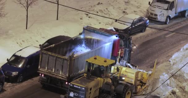 Snow rengöring traktor — Stockvideo