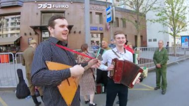 Festivalde sokak müzisyenleri