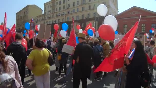 A márciusi "a halhatatlan ezred" — Stock videók