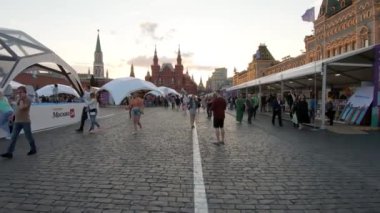 Kırmızı meydanda kitap Festivali