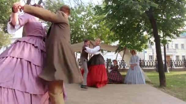 Danza medieval en el escenario — Vídeos de Stock