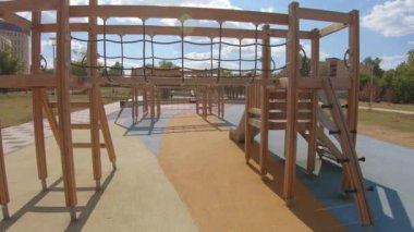 Akademichesky Park'ta oyun alanı