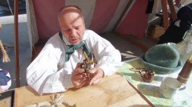 Denizci Sextant öğretir
