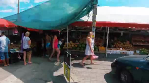 Mercado de comercio en la zona residencial — Vídeos de Stock