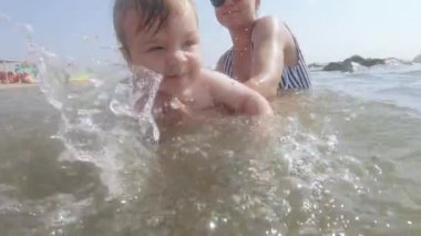 Denizde yüzme eğitimi