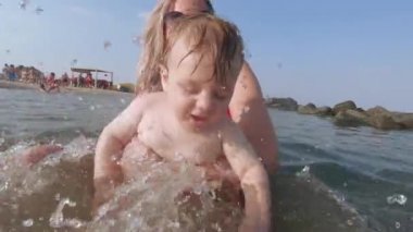 Denizde yüzme eğitimi